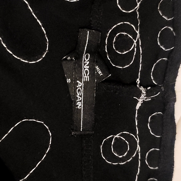 S Once Again White and black hand Cardigan - Picture 13 of 13